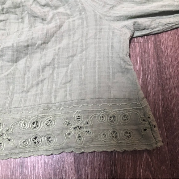 American Eagle Sage Green Eyelet Lace Square Neck Crop Top | Puff Sleeves M - Picture 5 of 7